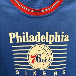 Philadelphia 76ers Blue Crew Neck SweatshirtSweatshirt Size Size Large